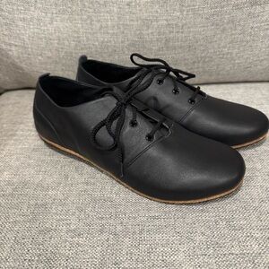 Elegant Black Leather Women's Sneakers